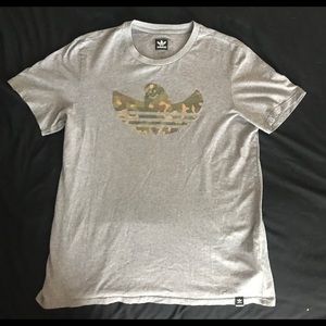🚩🚩Sold🚩🚩🔥Adidas Originals T-Shirt🔥